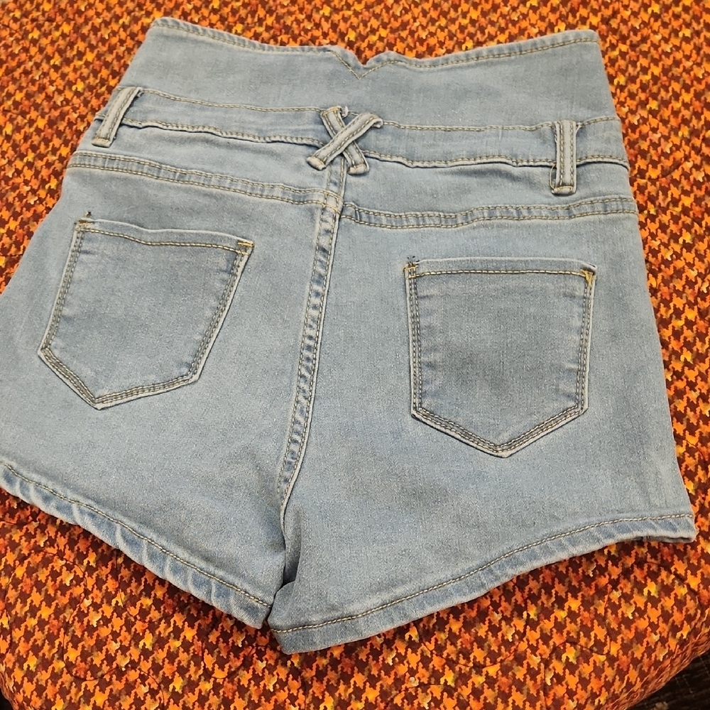 SHEIN High Waist Denim Shorts Light Blue - Picture 6 of 11